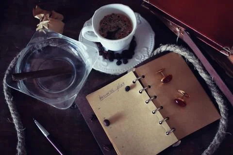 Retro paper empty and objects pen rope cigar various vintage elements on o... 스톡 사진