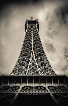 Retro Paris Eiffel Tower With Stormy Sky Retro Filter Eiffel Tower From Be... Fotos Stock