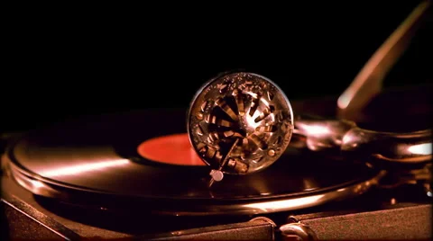 Retro portable phonograph 動画素材 930724