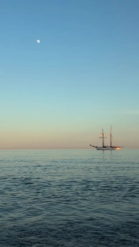 A retro sailboat Video stock 338158984
