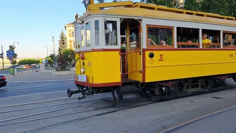 Retro tram 스톡 동영상 311378921