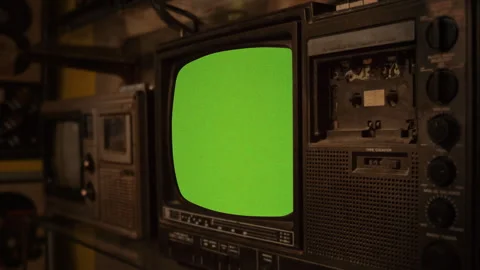 Retro TV Set Green Screen Statics Vintage Television Tilt Up Stock-Footage 253275072
