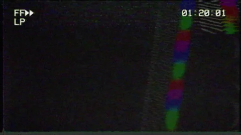 Retro VHS Tape Overlay with Timestamp, Tracking and Analog Glitch Effects 库存影片 335612182