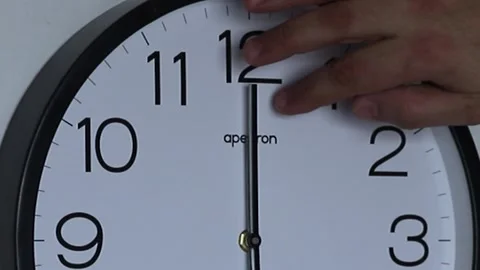 Return 15 minutes ago Stock Footage 147513446