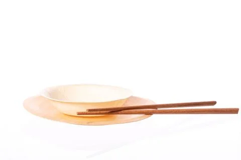 Reusable eco-friendly disposable dinnerware set isolated on white background Foto stock
