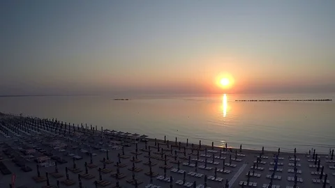 Reveal the beach Video stock 101178582