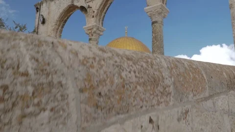 Reveal of the Dome of the Rock Video stock 82676279