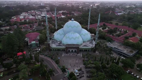 Reveal mosque in indonesia 库存影片 201210505