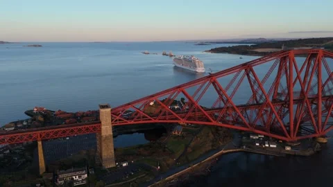 Reveal shot of the forth rail bridge in scotland Stock Footage 328483594