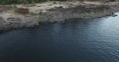 Reveal Town Stockbeeldmateriaal 53766491