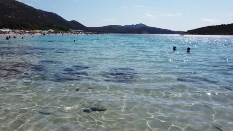 Revealing a beach Vidéo 153853898