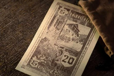 Reverse Side of Austrian 20 Heller Notgeld Banknote 1920 스톡 사진