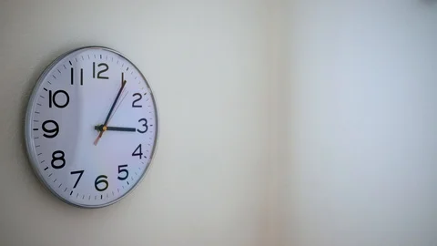Reverse time lapse of clock. concept of time travel. (4k) Stock Footage