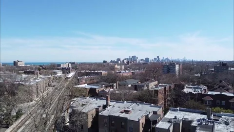 Reverse tracking shot above Chicago neighborhood Stock-Footage 131324727