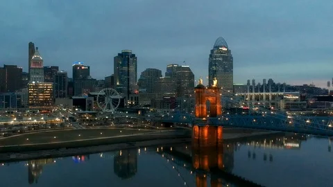 Reverse tracking shot with crane up of Cincinnati skyline and lights Stock-Footage 100416555