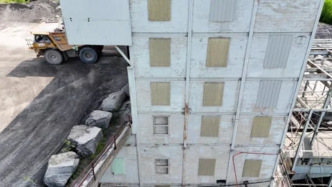 Reversing - Syracuse, NY Video stock 336288773