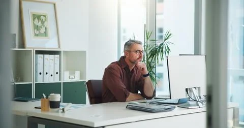 Review, man or think with computer in office, internal control ideas or ris.. Fotos Stock