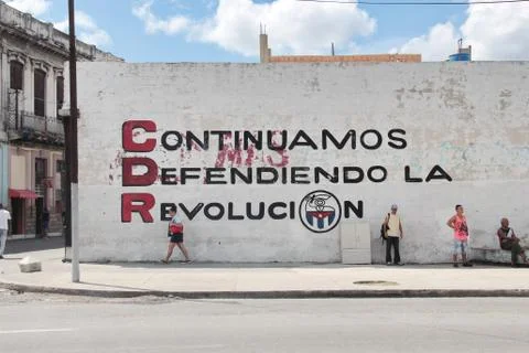 Revolutionary statement on a mural in Havana, Cuba Stock Photos