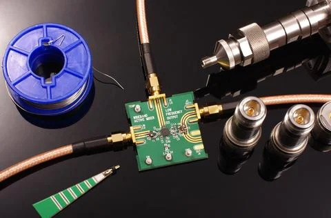 RF PCB and equipment for testing and measurements isolated Foto stock
