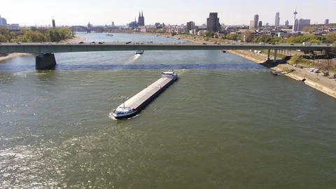 Rhine river and Cologne Stock Footage 107135062