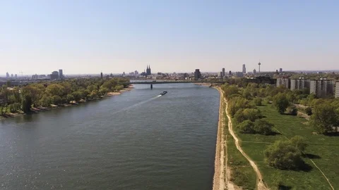 Rhine river and Cologne Stock Footage 107144772