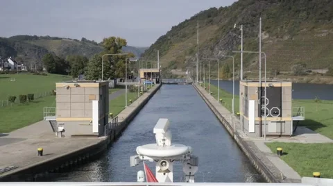 Rhine River lock 動画素材 51931795