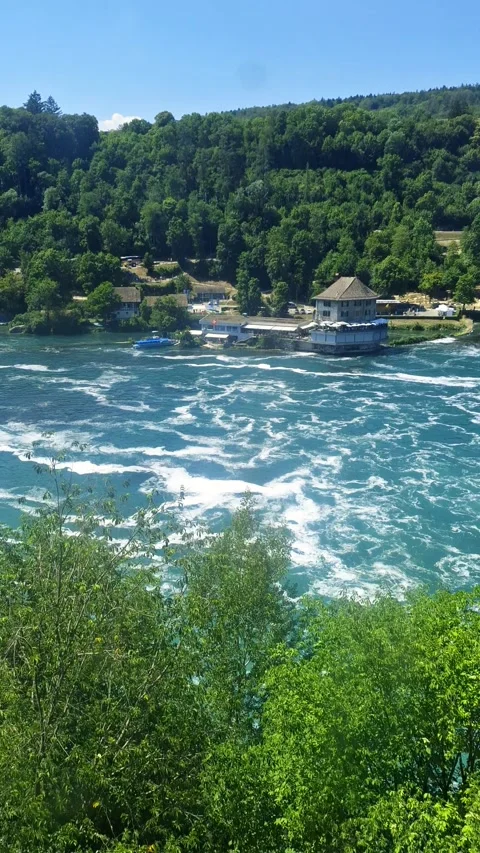 Rhine River, view from a panoramic elevator. Vidéo 339506170