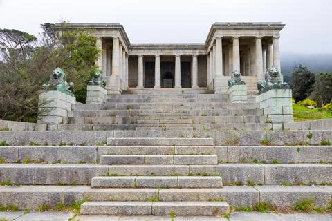 Rhodes Memorial on the slopes of Devils Peak Table Mountain Stock Photos