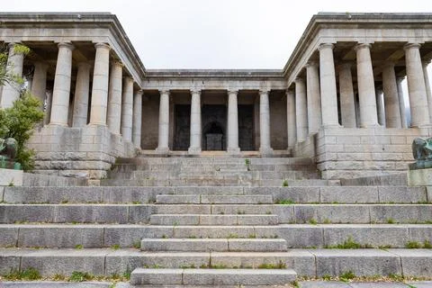 Rhodes Memorial on the slopes of Devils Peak Table Mountain Stock Photos