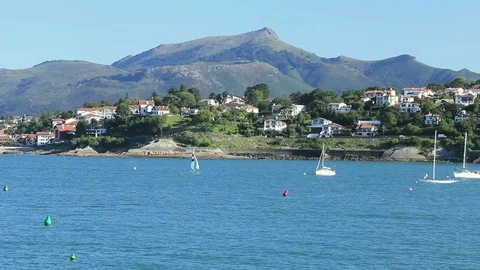 The Rhune mountain overlooking Ciboure in basque country, Video stock 121469068