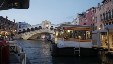 Rialto Bridge in Venice Stock Footage 76216841