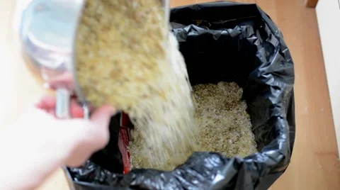 Rice and lentils - throw in to the waste Video stock 43276933