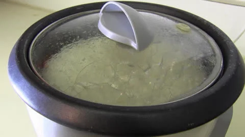 Rice cooker boiling 스톡 동영상 23137592