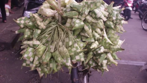 Rice dumpling or ketupat Video stock 241538784