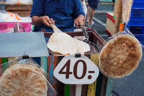 Rice pancake cooked over fire Foto stock