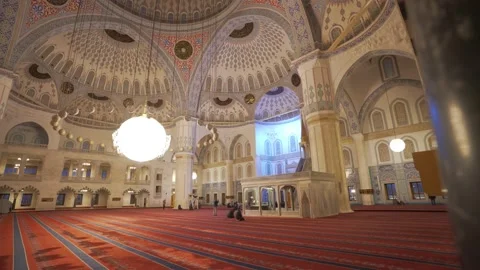 Rich interior of Kocatepe Mosque, the largest Masjid in Ankara, Turkey. Video stock 178122426