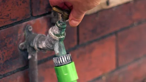 Leaking Tap Stock Videos – Royalty-Free HD & 4K Videos | Pond5
