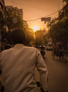 Rickshaw puller working hard sunrise to sunset Stock-Fotos
