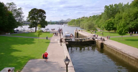 Rideau Locks on a Busy Summers Day Vidéo 65530153