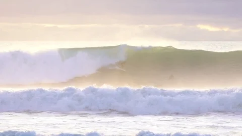 Riding a big wave on sunset Video stock 80319047