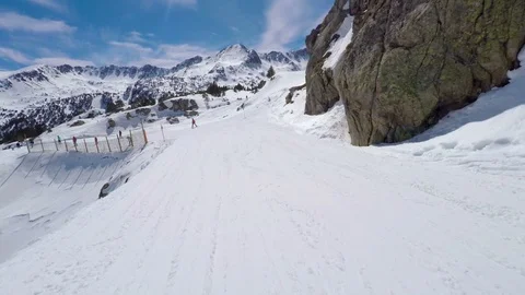 Riding in mountains down piste on alpine skiing resort POV Vídeo Stock 106488173