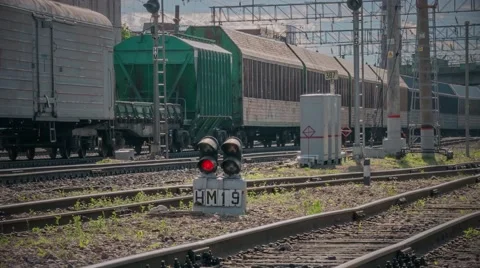 Riding the train 库存影片 62933007