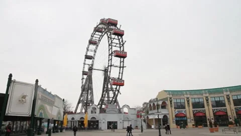 Riesenrad in Vienna, Austria Vídeos de archivo 8523616