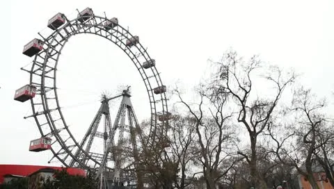 Riesenrad in Vienna, Austria Vídeos de archivo 10689937