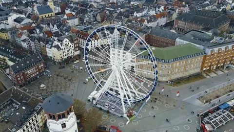Riesenrad Wheel of Vision | Düsseldorf Burgplatz Ferris wheel Stock Footage