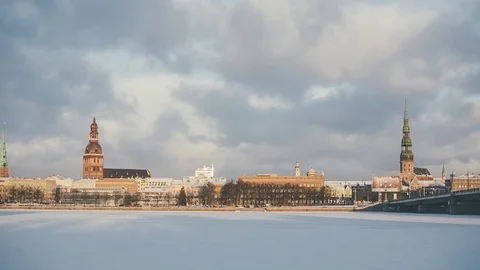 Riga Down Town in winter time, Daugava river, snow 스톡 동영상 82948225