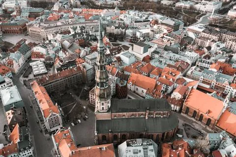 RIga rooftop view panorama at sunset with urban architectures and Daugava Riv Foto stock