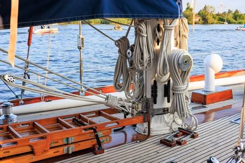 Rigging close-up on board a sailing ship. Foto stock