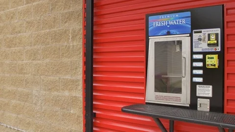 Right and Left Pans of Water Dispenser Видео 102396696