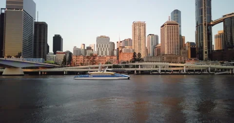Right pan motion of buildings and bridge at Brisbane CBD, QLD, 10-17-2025 Stock Footage 320177224